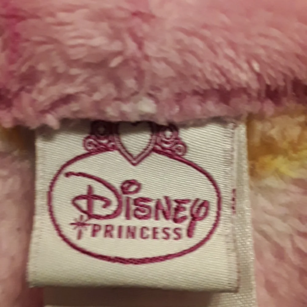Robe - Picture 3 of 3